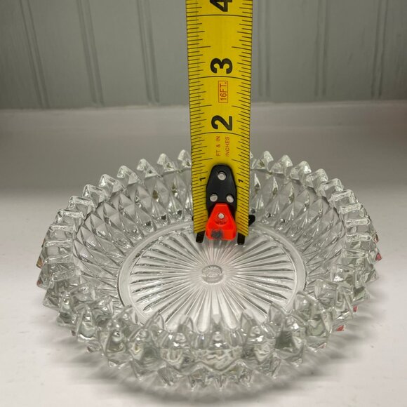 VINTAGE 1960's Indiana Glass Diamond Point Cut Covered Candy Dish  Bowl & Lid - Picture 12 of 12